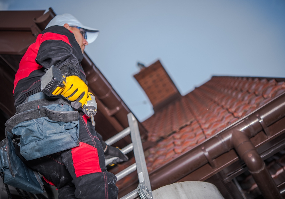 roof repairs and maintenance service